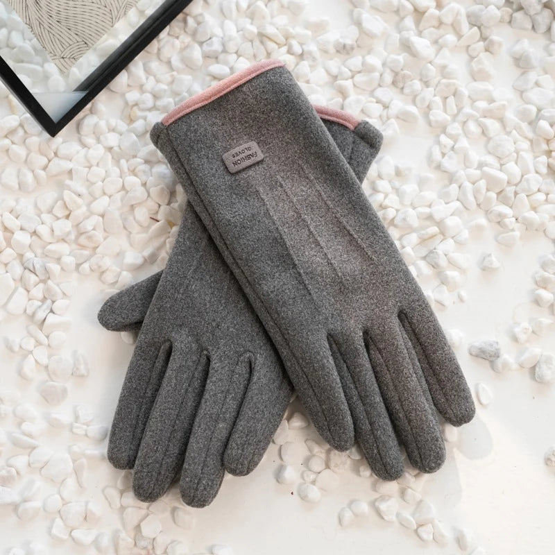 Warm winter gloves
